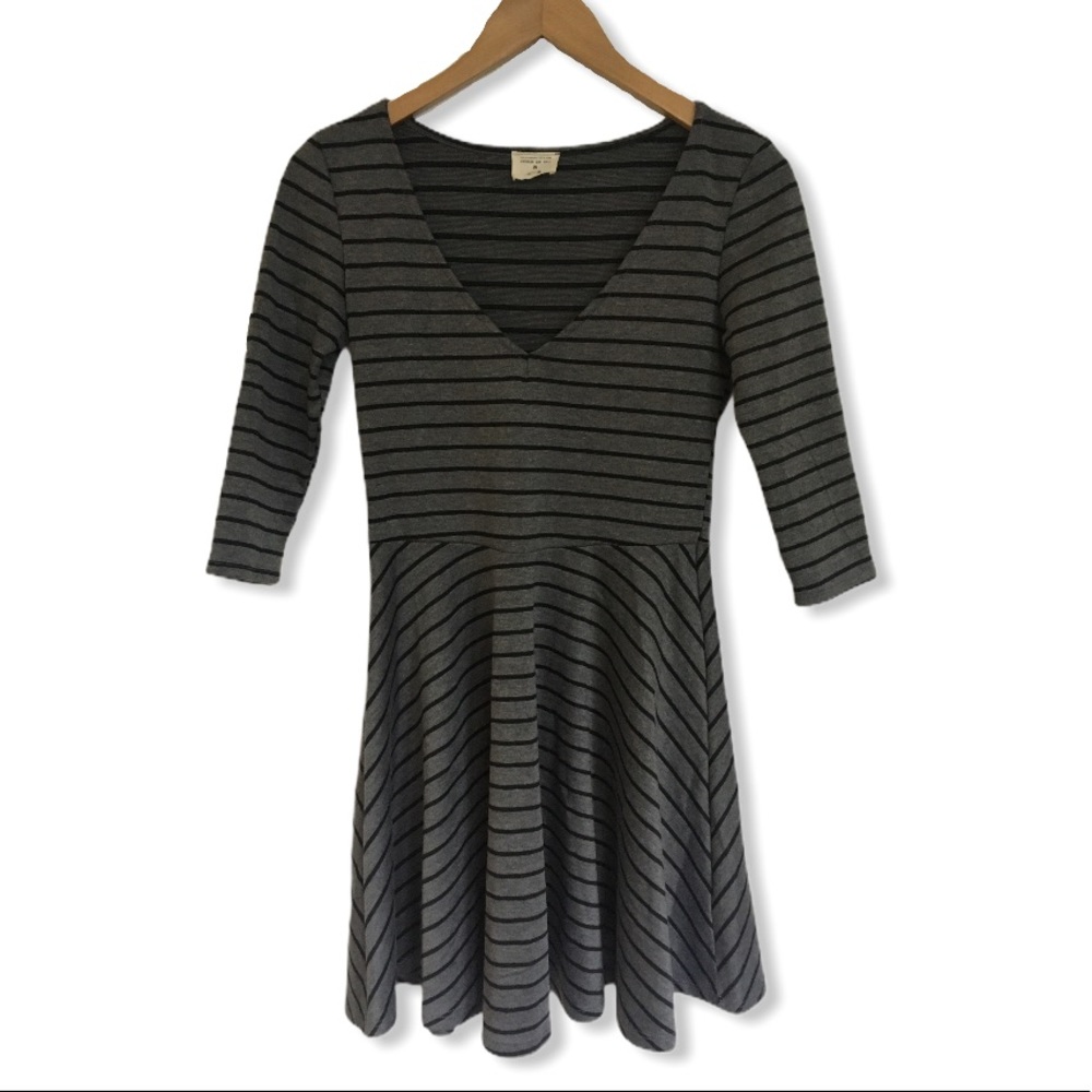 NWOT UO 3/4 sleeve fit & flare skater dress